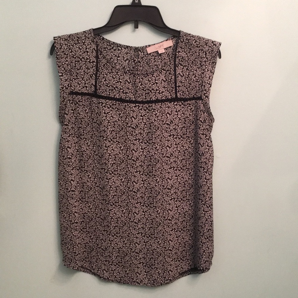 LOFT Black & White floral top